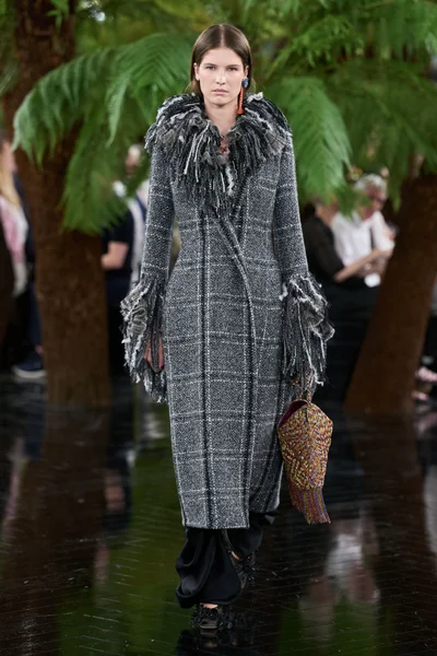 Look 61